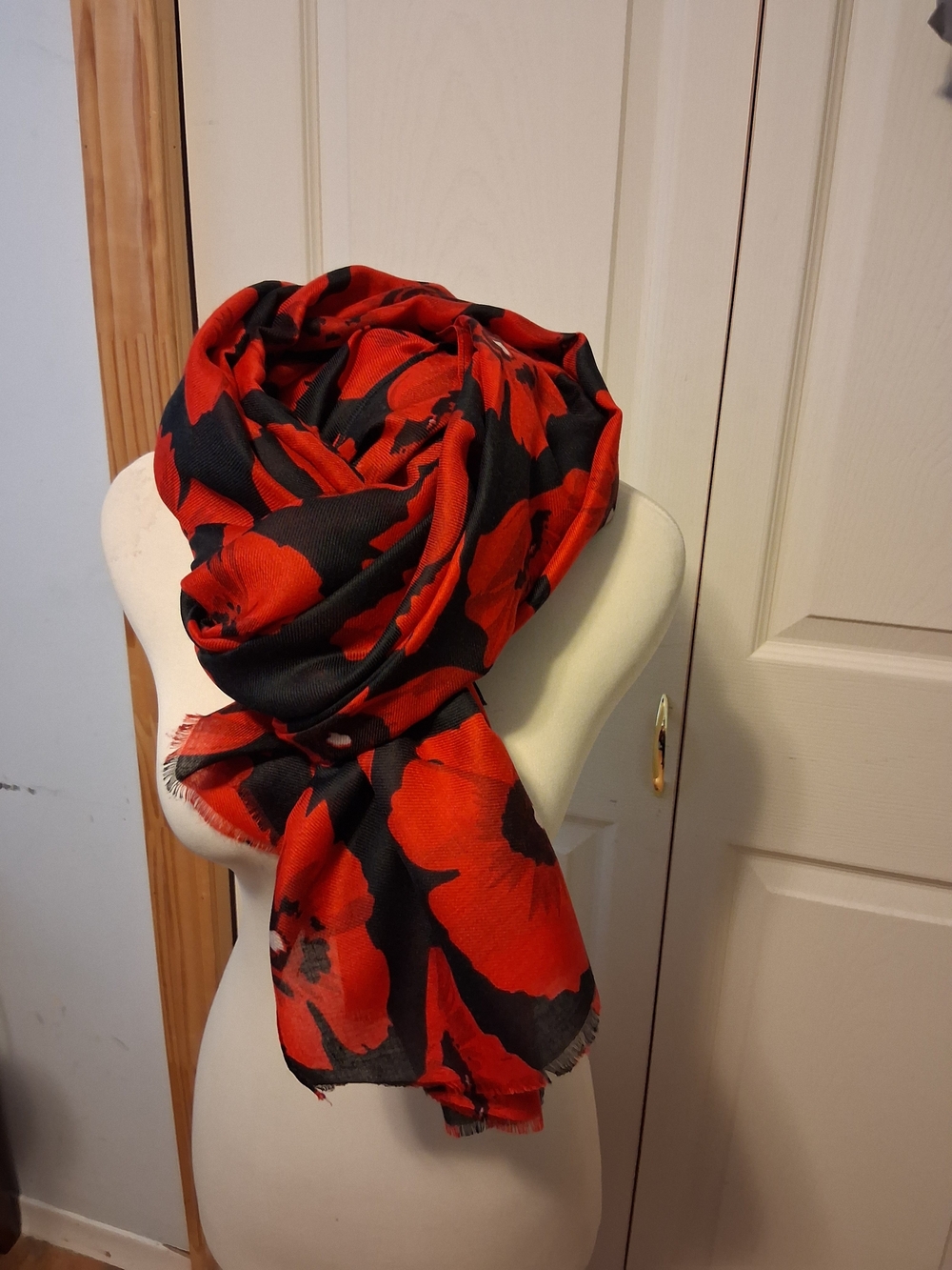 Poppy Lightweight Women's Scarf